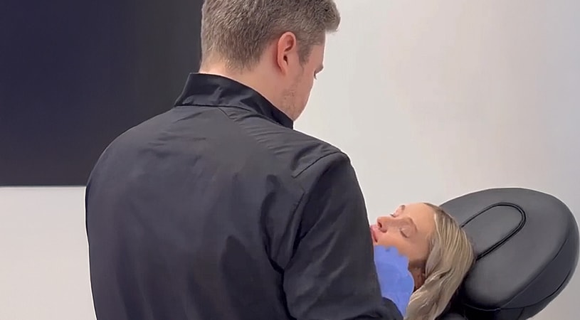 Comparison of Vaserlipo and Renuvion treatments.